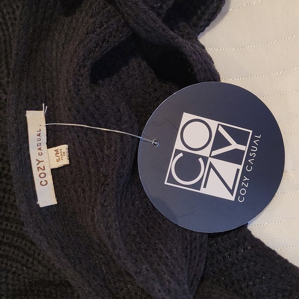 Chunky Cross Twist Knot Sweater - Picture 7 of 10